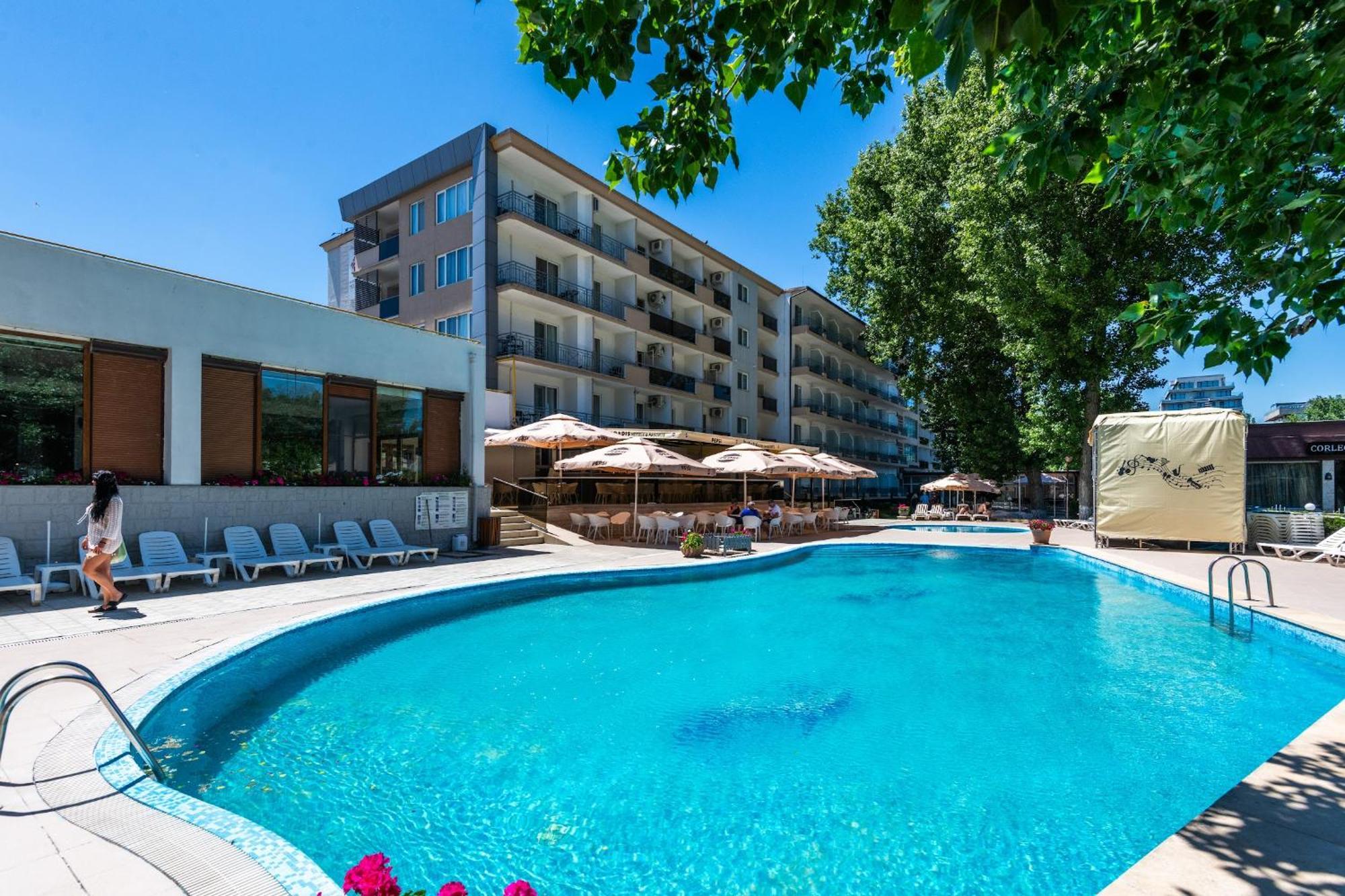 Complex Modern All Inclusive Mamaia Exterior photo